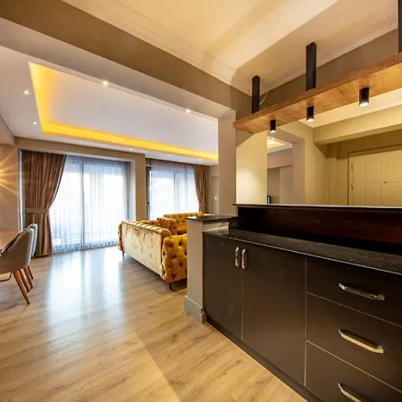 Luna Villa *